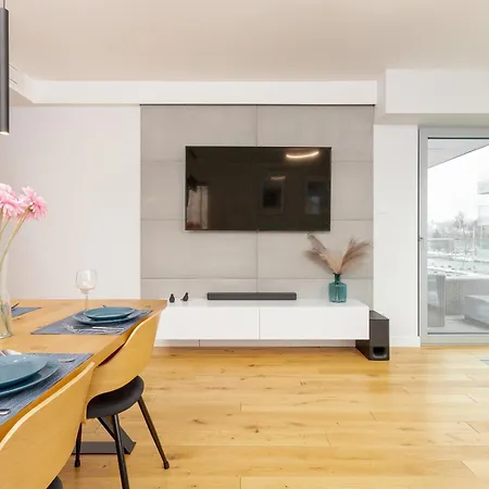 Apartament Port Marine With Sea View By Renters