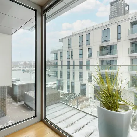 Port Marine With Sea View By Renters * Gdynia