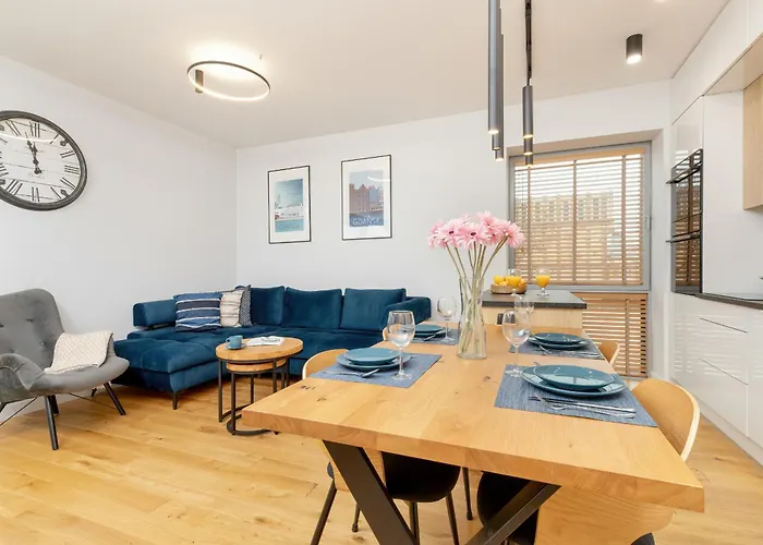 Port Marine With Sea View By Renters * Гдыня