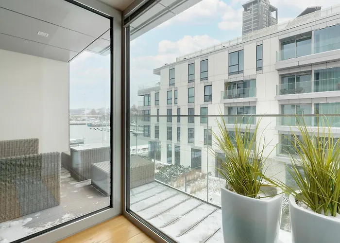 Port Marine With Sea View By Renters * Гдыня